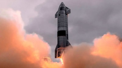  SpaceX      