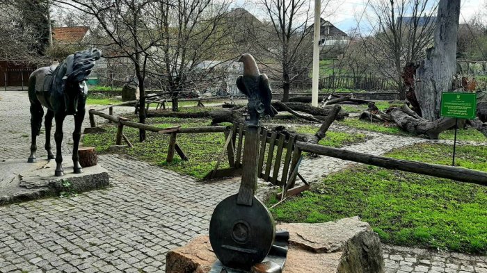 ���� ���� 700-������ ������������ ���� �� 350-������, �� ������