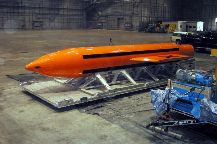 ����� ��� ���� ����� �����: �� ���� MOAB, ��� ���� ����������� �� GBU-57 � ���� ���� �� ������� ���� ϳ����