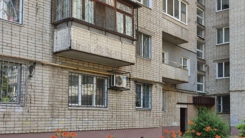 В Запоріжжі продовжується плановий ремонт житлового фонду