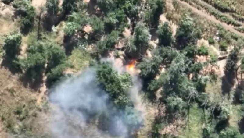 За допомогою дронів прикордонників знищені позиції росіян на Запоріжжі. Відео