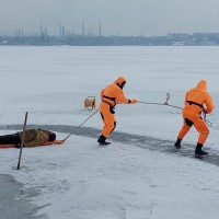 Запорожские спасатели-водолазы провели показательную тренировку