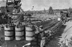     1941 :  .