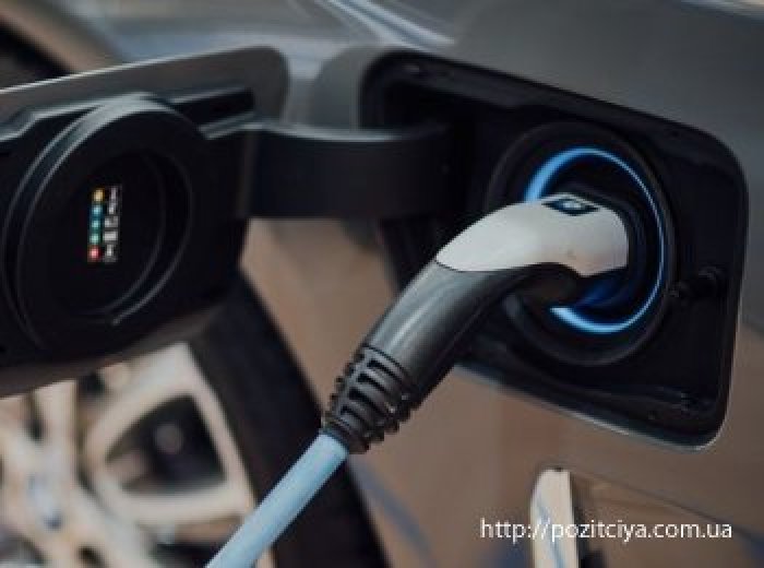 В Україні різко подорожчало заряджання електрокарів В Україні різко подорожчало заряджання електрокарів