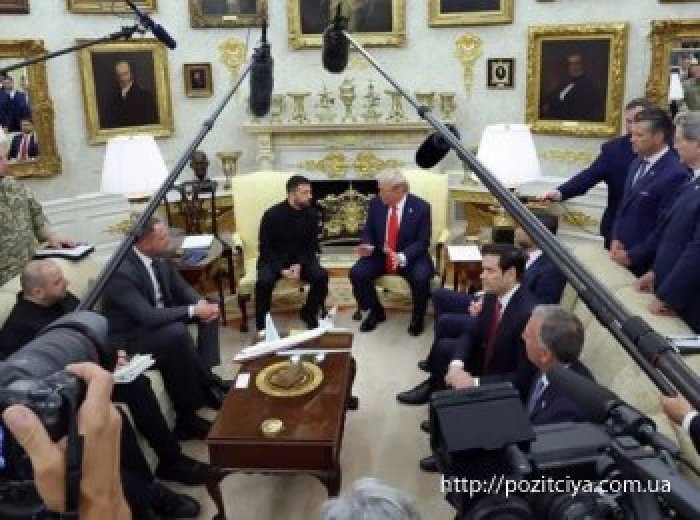 Axios: Трамп заявив Зеленському про бажання завершити війну протягом місяця Axios: Трамп заявив Зеленському про бажання завершити війну протягом місяця