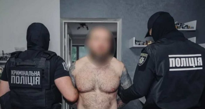 У Києві затримали ексвійськового, якого підозрюють у підготовці замаху на представника ГУР Андрія Юсова У Києві затримали ексвійськового, якого підозрюють у підготовці замаху на представника ГУР Андрія Юсова