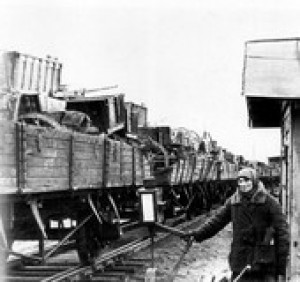     1941 :   