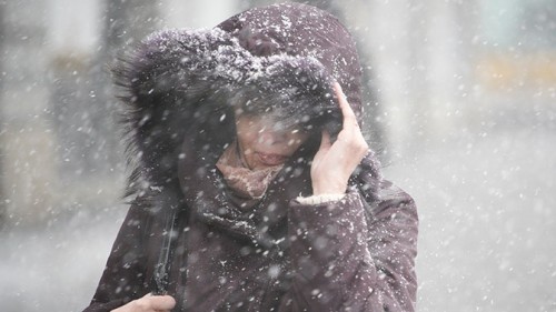 Снег с дождем, слабый гололед и порывистый ветер: запорожцев предупреждают о резком ухудшении погоды