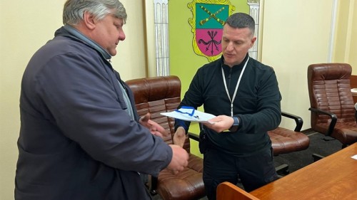 ����� �������� ������� ��������� � �����������