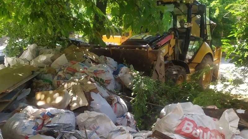 У Вознесенівському районі триває ліквідація стихійних сміттєзвалищ