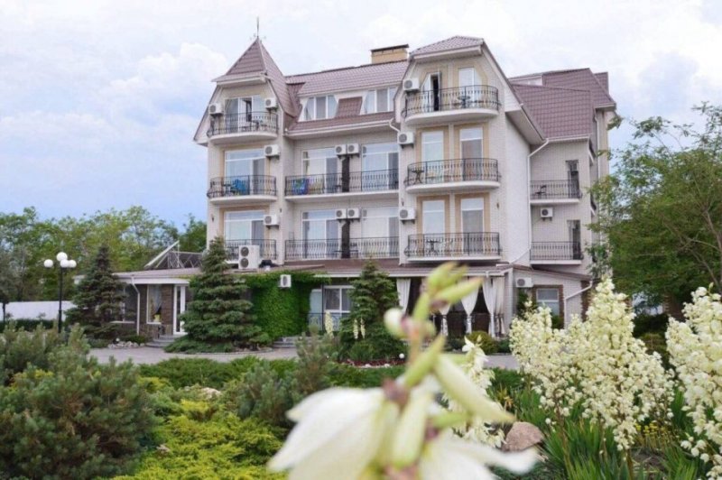 У тимчасово окупованому Бердянську пролунали вибухи: що відомо