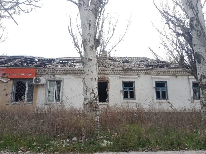 Російські окупанти продовжують нищити історичне середмістя Гуляйполя — фото
