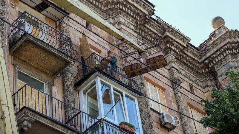 ����� � 70 ����������������� �������� ����� ����