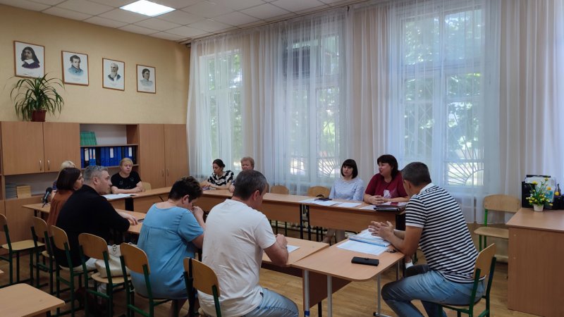 �ᒺ������ ����: �������� ����������� �������