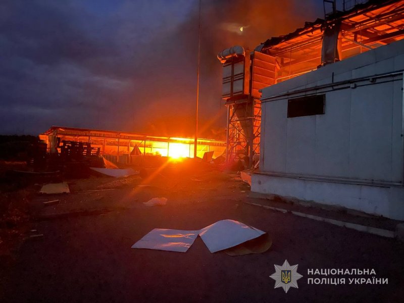 Росіяни влучили у запорізьке підприємство, що виробляє добрива