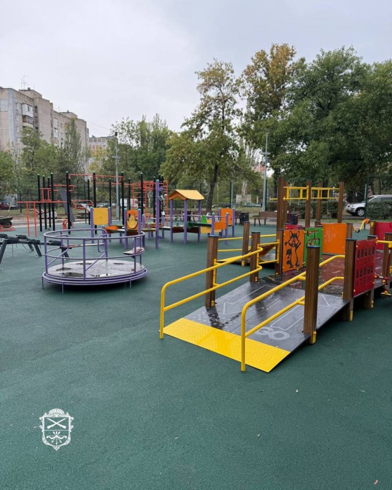 У Запоріжжі завершують будівництво інклюзивних майданчиків