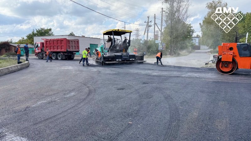 Комунальники впорядковують міські території