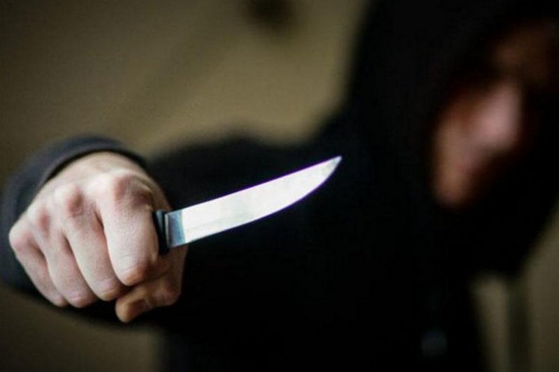 У Запоріжжі хлопець зарізав ножем чоловіка