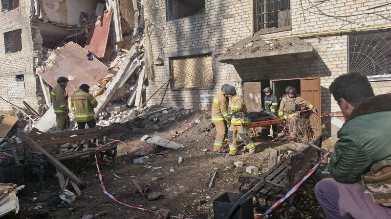 Рятувальники дістали тіло з-під завалів у Запоріжжі