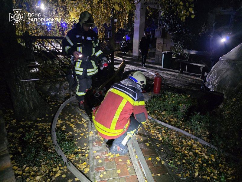 У Запоріжжі палала лазня: рятувальники показали наслідки. ФОТО