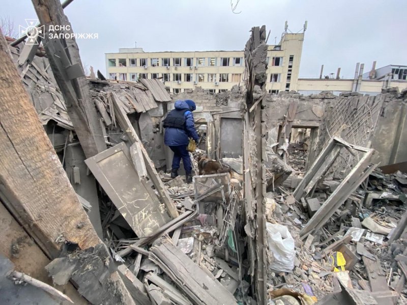 ʳ������ ��������� ������: � ������� ������� ����� �� ��������, � ����� ������ �������. ����