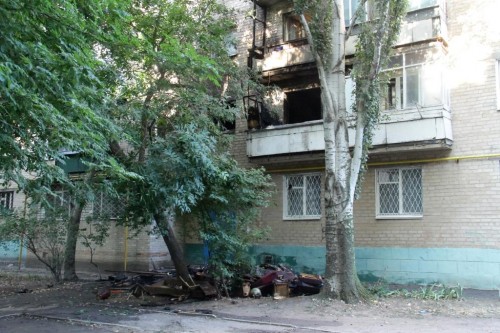 В Запорожской области пожарные вытянули из горящего дома 9 человек