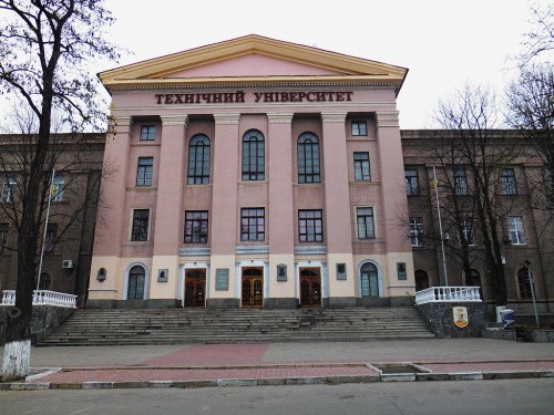 Запорожский национальный технический университет стал лучшим вузом региона