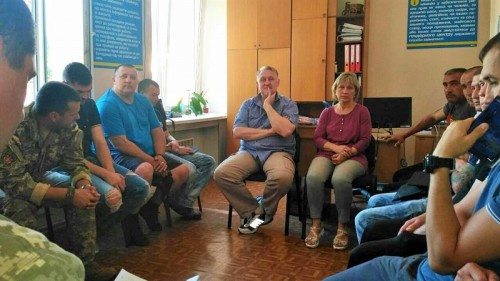 Запорожским военным помогают с психологической адаптацией